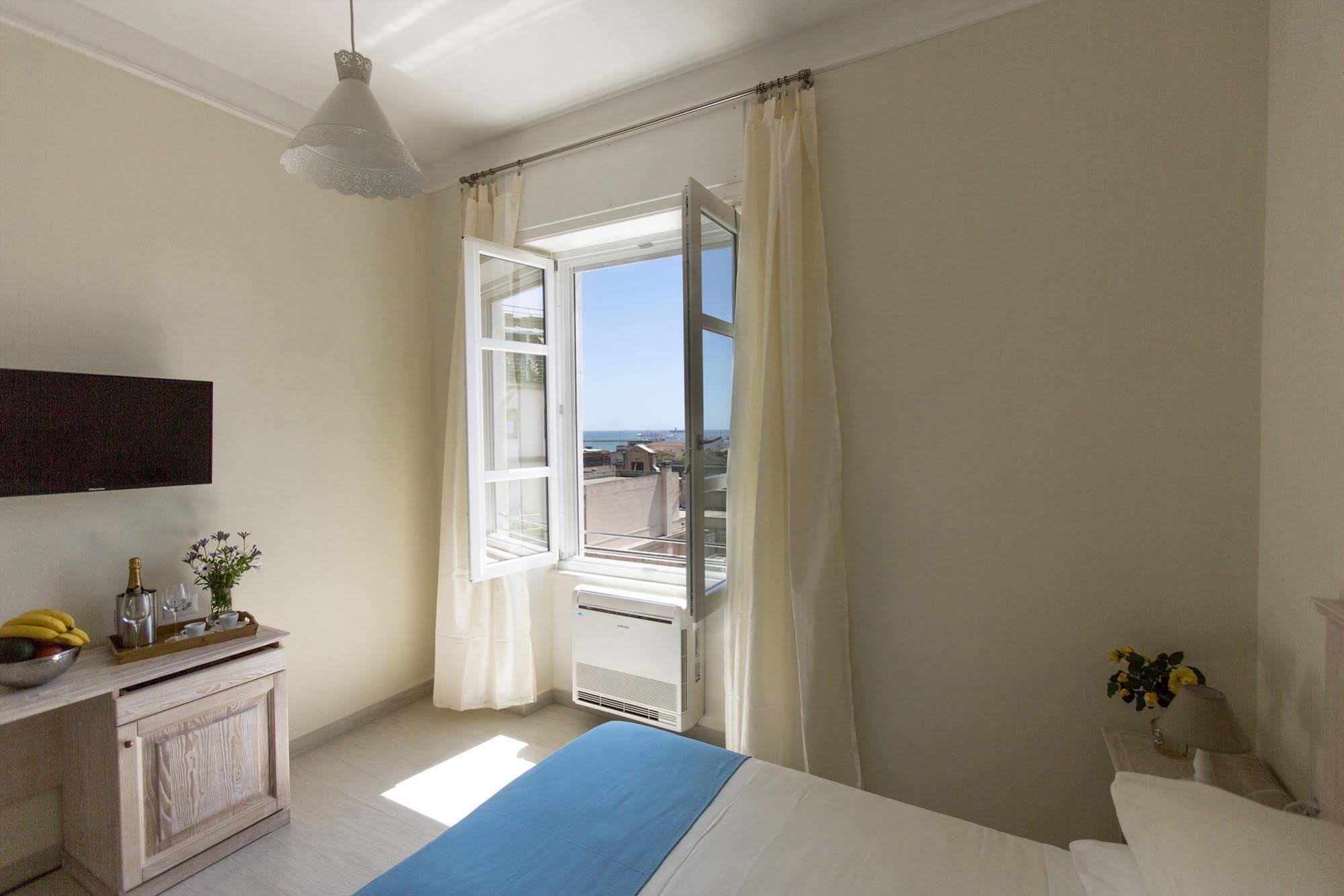 Brezza Marina Luxury Rooms Cagliari Exteriér fotografie